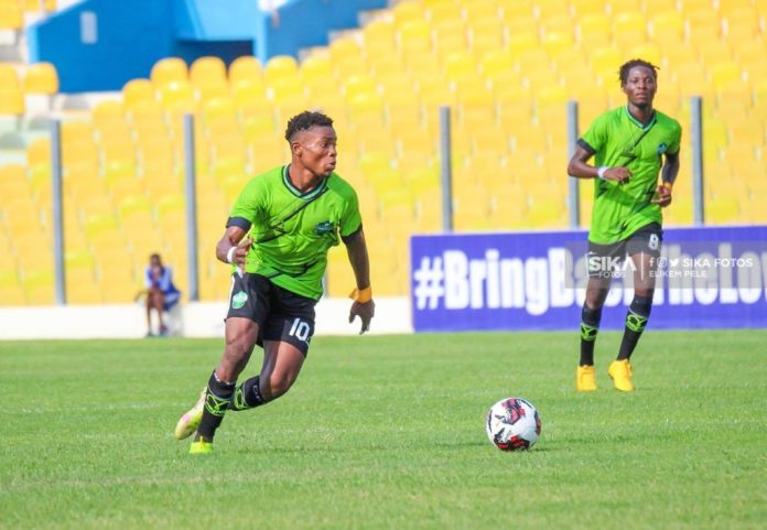 Fatawu Issahaku in action for Dreams FC