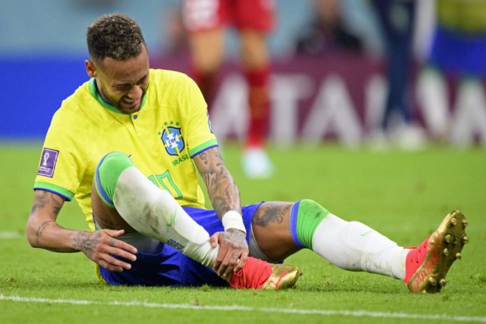 Neymar Jr. injured