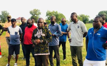 Ghana Premier League: Elder Brother of Karela United bankroller visit players at training ground The Elder Brother of Former Minority Leader and Principal of Tamale College of Education, Dr Iddrisu Sulemana on Wednesday paid a visit to Karela United, ahead of their weekend Betpawa Premier League encounter with Real Tamale United.