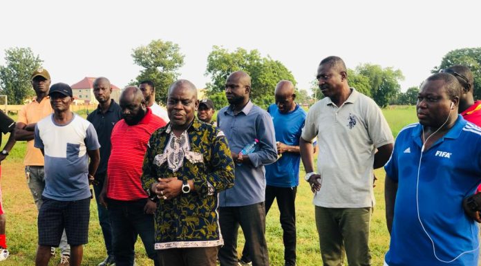 Ghana Premier League: Elder Brother of Karela United bankroller visit players at training ground The Elder Brother of Former Minority Leader and Principal of Tamale College of Education, Dr Iddrisu Sulemana on Wednesday paid a visit to Karela United, ahead of their weekend Betpawa Premier League encounter with Real Tamale United.